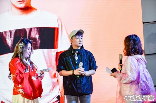 第四色五月天：探讨五月天乐队在音乐创作与演出中的多元风格及其对年轻一代的影响