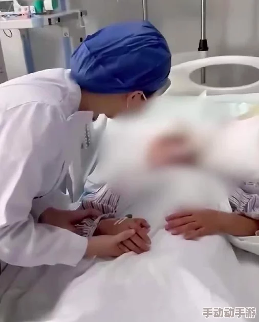 真人实拍女处破出血39，展示了一位女性在特定情况下经历的生理现象，引发了广泛关注与讨论