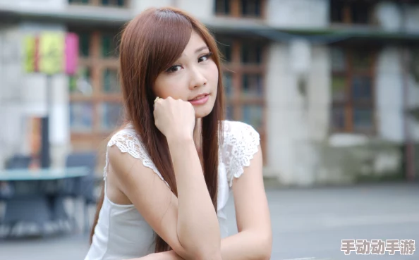 风情韵味人妻HD:展现了现代女性在生活中独特的魅力与优雅,融合了传统与时尚元素,传递出深厚的人文情感 风情韵味人妻HD:展现了现代女性在生活中独特的魅力与优雅,融合了传统与时尚元素,传递出深厚的人文情感