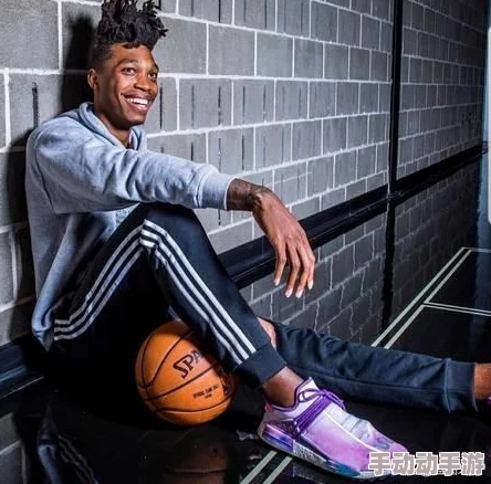 错位关系c1v1技巧：深入解析如何在对战中运用错位策略提升个人竞技水平与胜率的方法