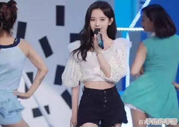 鞠婧祎脱了内裤求被c,这一行为引发了网友们的热议与讨论,涉及到个人隐私和公众形象等多个层面 鞠婧祎脱了内裤求被c,这一行为引发了网友们的热议与讨论,涉及到个人隐私和公众形象等多个层面