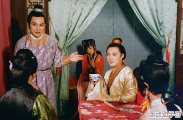 古装片中的色彩运用与文化意蕴分析：以《红楼梦》为例的视觉表现研究