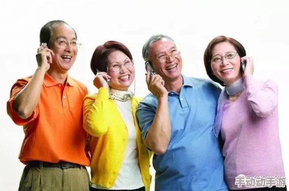 老头裸体洗澡沟引帅老头,意外邂逅引发网络热议,老年人新潮生活方式成焦点! 老头裸体洗澡沟引帅老头,意外邂逅引发网络热议,老年人新潮生活方式成焦点!