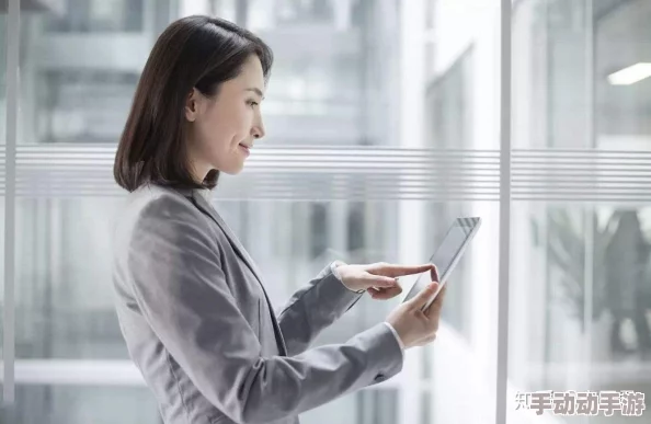 白洁和孙倩:两位女性在职场与生活中的奋斗故事,展现了现代女性的坚韧与智慧 白洁和孙倩:两位女性在职场与生活中的奋斗故事,展现了现代女性的坚韧与智慧