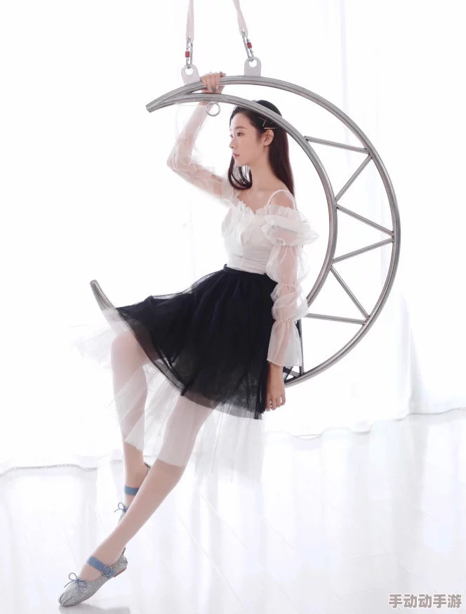 gogo西西人体大胆大尺度拍摄近日引发热议网友纷纷讨论其艺术价值与社会影响成为网络热门话题吸引了大量关注 gogo西西人体大胆大尺度拍摄近日引发热议网友纷纷讨论其艺术价值与社会影响成为网络热门话题吸引了大量关注