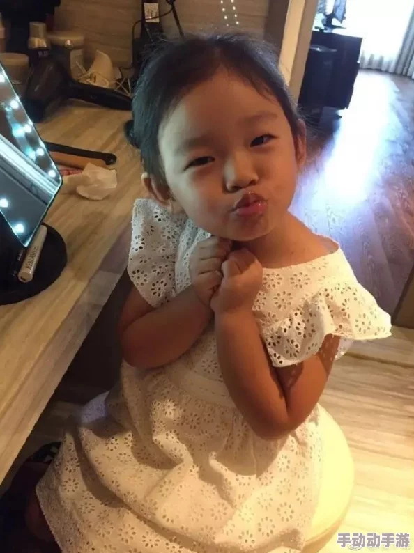 喷着奶汁的乳奴网友评价“这个标题太刺激了,简直让人脸红心跳!” 喷着奶汁的乳奴网友评价“这个标题太刺激了,简直让人脸红心跳!”