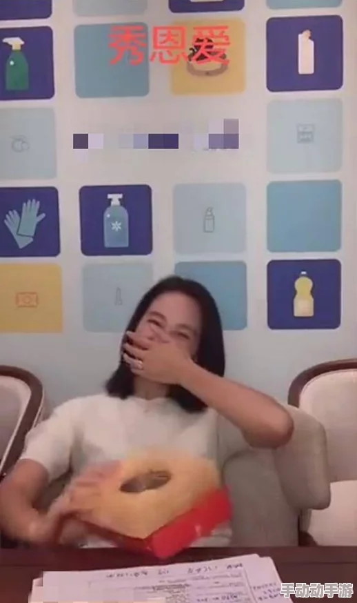 喷着奶汁的乳奴网友评价“这个标题太刺激了,简直让人脸红心跳!” 喷着奶汁的乳奴网友评价“这个标题太刺激了,简直让人脸红心跳!”