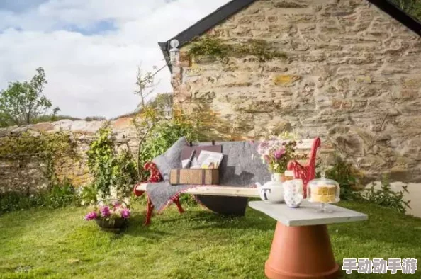 日本黄色按摩废弃小屋