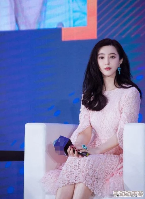 厨房将她双腿分得更开电影该片因其大胆的表现手法和情感深度而备受关注 厨房将她双腿分得更开电影该片因其大胆的表现手法和情感深度而备受关注