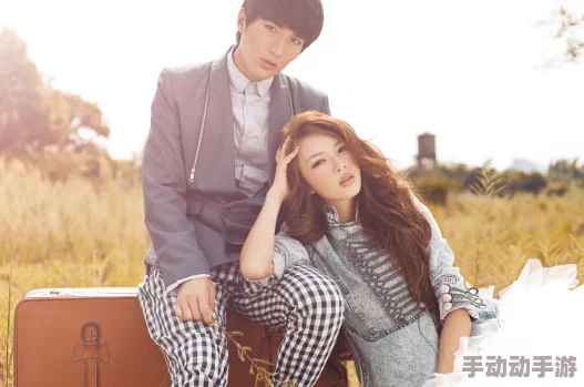 翁与小莹浴室欢爱125章两人共度浪漫时光感情升温意外发现彼此的秘密 翁与小莹浴室欢爱125章两人共度浪漫时光感情升温意外发现彼此的秘密