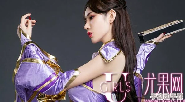 露娜用自己的钥匙开门图片近日露娜在社交媒体上分享了她用钥匙开门的趣事引发网友热议 露娜用自己的钥匙开门图片近日露娜在社交媒体上分享了她用钥匙开门的趣事引发网友热议