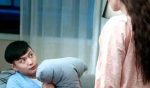 男人为什么喜欢让女的吃鸡研究显示共同游戏能增进感情和互动 男人为什么喜欢让女的吃鸡研究显示共同游戏能增进感情和互动