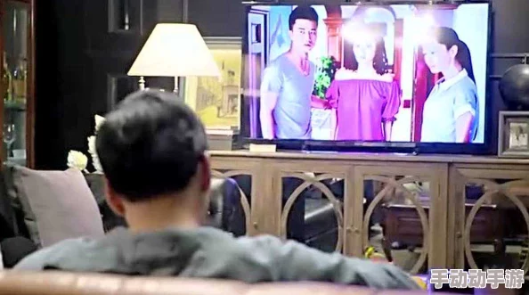 叶不凡唐飞雪近日两人被拍到在咖啡馆约会引发热议 叶不凡唐飞雪近日两人被拍到在咖啡馆约会引发热议