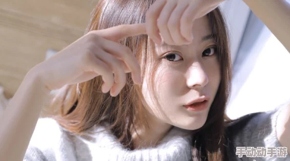 叶不凡唐飞雪近日两人被拍到在咖啡馆约会引发热议 叶不凡唐飞雪近日两人被拍到在咖啡馆约会引发热议