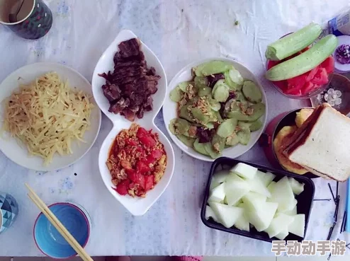 被各个室友爆炒了室友们发现我只是个做饭很好吃的AI于是他们开始疯狂点菜 被各个室友爆炒了室友们发现我只是个做饭很好吃的AI于是他们开始疯狂点菜