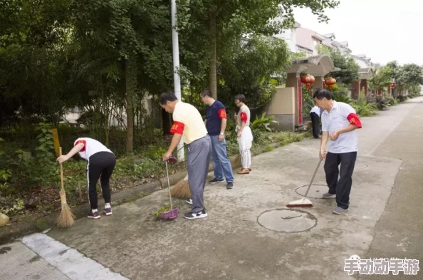 农村乱睡老妇村民自发组织巡逻维护村庄安宁 农村乱睡老妇村民自发组织巡逻维护村庄安宁