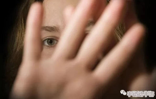 偷欲h近日一项研究显示人们在社交媒体上分享的情感状态与心理健康密切相关 偷欲h近日一项研究显示人们在社交媒体上分享的情感状态与心理健康密切相关