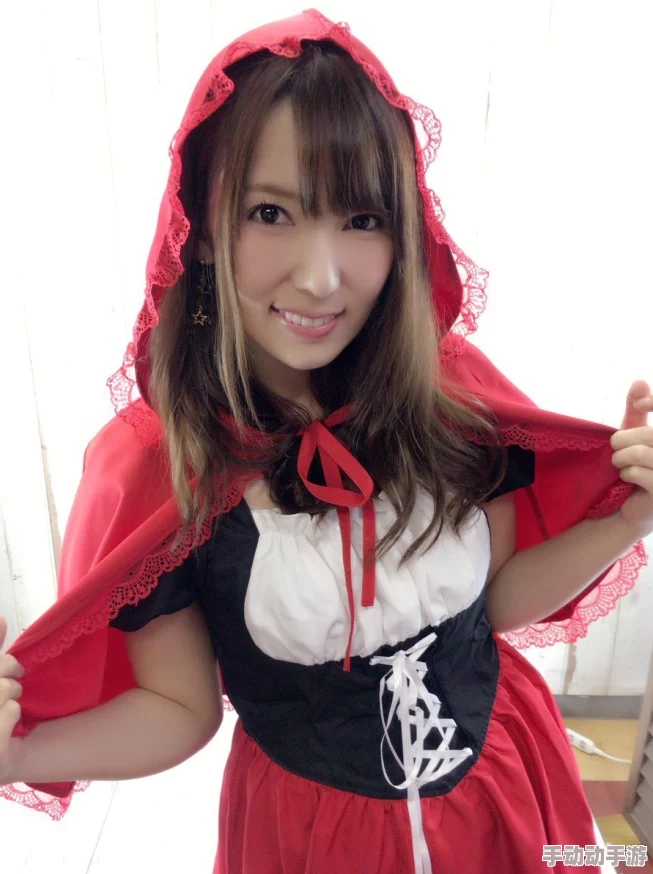 痴女波多野结衣据说最近迷上了园艺并在自家阳台种满了各种辣椒 痴女波多野结衣据说最近迷上了园艺并在自家阳台种满了各种辣椒