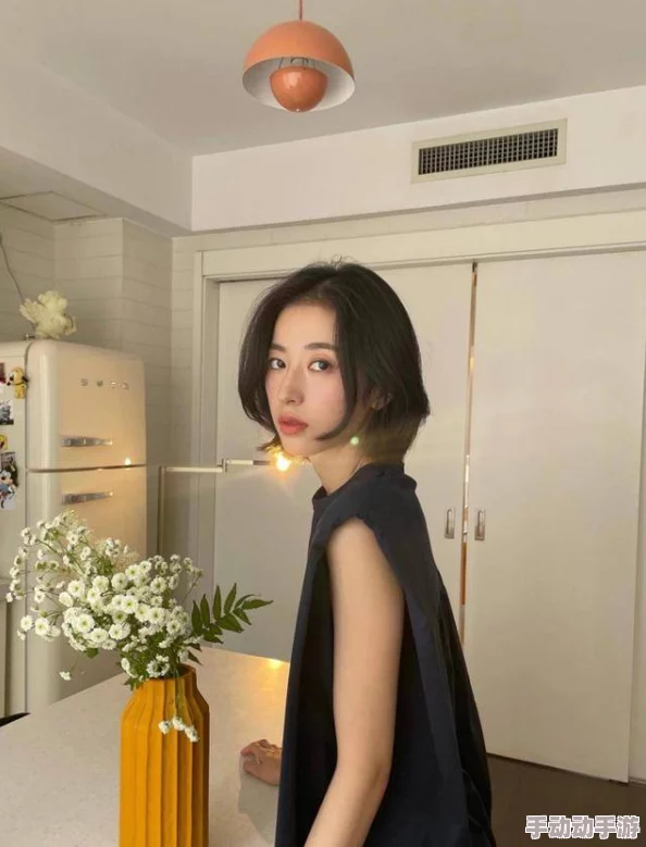 美女下面被粉丝疯狂示爱收到999朵玫瑰花引网友热议 美女下面被粉丝疯狂示爱收到999朵玫瑰花引网友热议