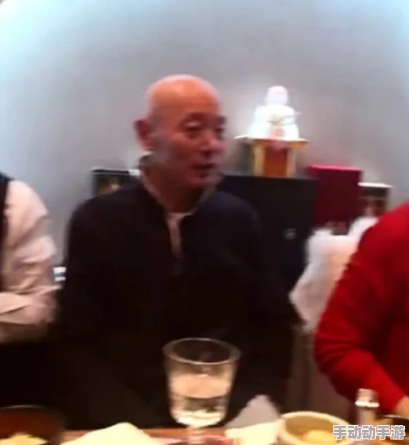 赵青徐娅穷游青藏目录免费据说两人AA制还为五块钱的泡面争执不断引发网友热议 赵青徐娅穷游青藏目录免费据说两人AA制还为五块钱的泡面争执不断引发网友热议