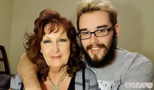 欧美老妇小伙子性关系祖孙恋曝光引发伦理争议 欧美老妇小伙子性关系祖孙恋曝光引发伦理争议