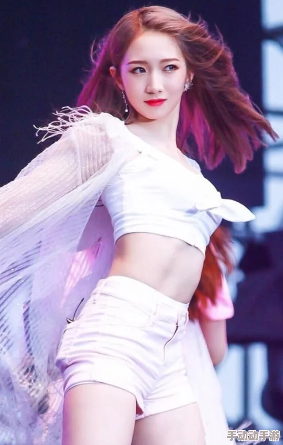 艺校舞蹈系白嫩mm疑似私下收费大尺度视频流出引发网友热议 艺校舞蹈系白嫩mm疑似私下收费大尺度视频流出引发网友热议