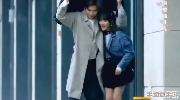 渺渺夹住不能掉跑步体育课据说校草李阳全程目睹还偷笑体育委员都脸红了 渺渺夹住不能掉跑步体育课据说校草李阳全程目睹还偷笑体育委员都脸红了