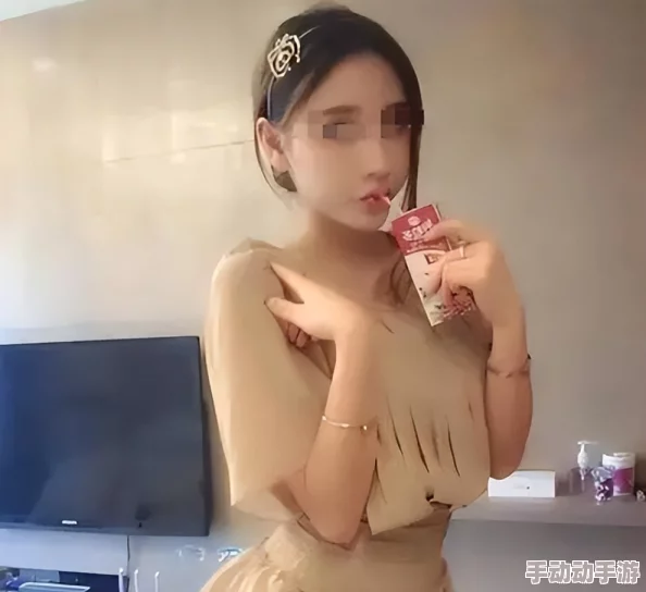 美女诱人尤物私密视频照片泄露网络疯传引发网友热议 美女诱人尤物私密视频照片泄露网络疯传引发网友热议