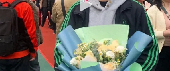 老汉开花苞高中生令人深感不适且涉嫌违法，请勿传播