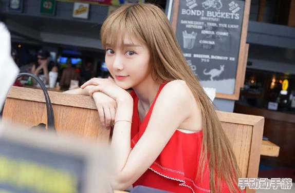 白丝校花脱内裤曝光者称原视频时长十分钟并涉及多人 白丝校花脱内裤曝光者称原视频时长十分钟并涉及多人