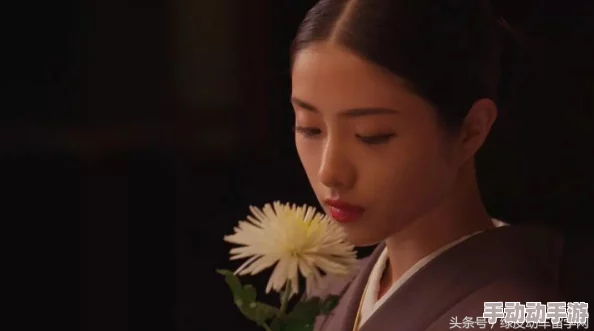 高岭之花什么意思往往指难以接近的完美主义者,也暗含孤芳自赏、不食人间烟火,脱离现实的贬义色彩 高岭之花什么意思往往指难以接近的完美主义者,也暗含孤芳自赏、不食人间烟火,脱离现实的贬义色彩