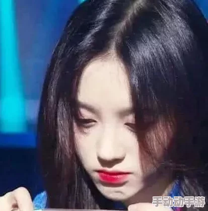 和平精英女生乳液有多白玩家曝光游戏美颜滤镜强度过高导致肤色失真 和平精英女生乳液有多白玩家曝光游戏美颜滤镜强度过高导致肤色失真