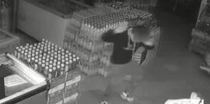 畸情的小茹和仓库大黄拘网友称毁三观剧情离谱演技尴尬 畸情的小茹和仓库大黄拘网友称毁三观剧情离谱演技尴尬