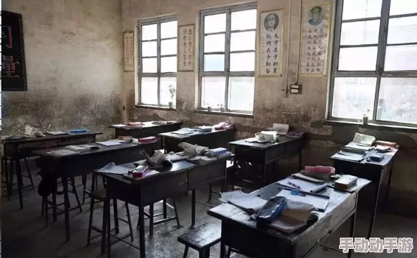 教室H充斥着令人窒息的氛围学习效率低下设备老旧破损 教室H充斥着令人窒息的氛围学习效率低下设备老旧破损