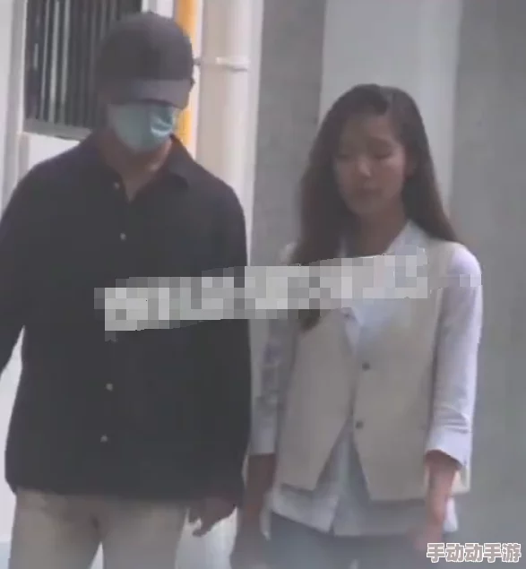 强行挺进朋友漂亮的未婚妻网曝男子借宿朋友家对朋友未婚妻实施侵犯 强行挺进朋友漂亮的未婚妻网曝男子借宿朋友家对朋友未婚妻实施侵犯