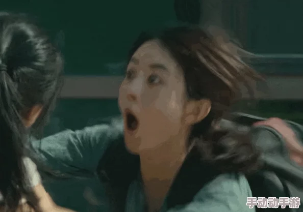 动图男女尺度过大引争议网友称画面低俗令人不适 动图男女尺度过大引争议网友称画面低俗令人不适