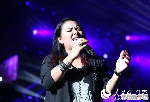 张惠妹《站在高岗上》你看你奶奶啵啵那么大网友称旋律洗脑歌词魔性