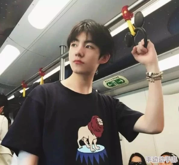 国产男男Gay 体育生图片为什么展现了多元化的审美取向和文化表达为何具有广泛的吸引力 国产男男Gay 体育生图片为什么展现了多元化的审美取向和文化表达为何具有广泛的吸引力