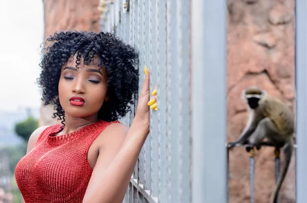 季玥极品美軳人体GoGo为什么大胆奔放展现自信因此备受关注